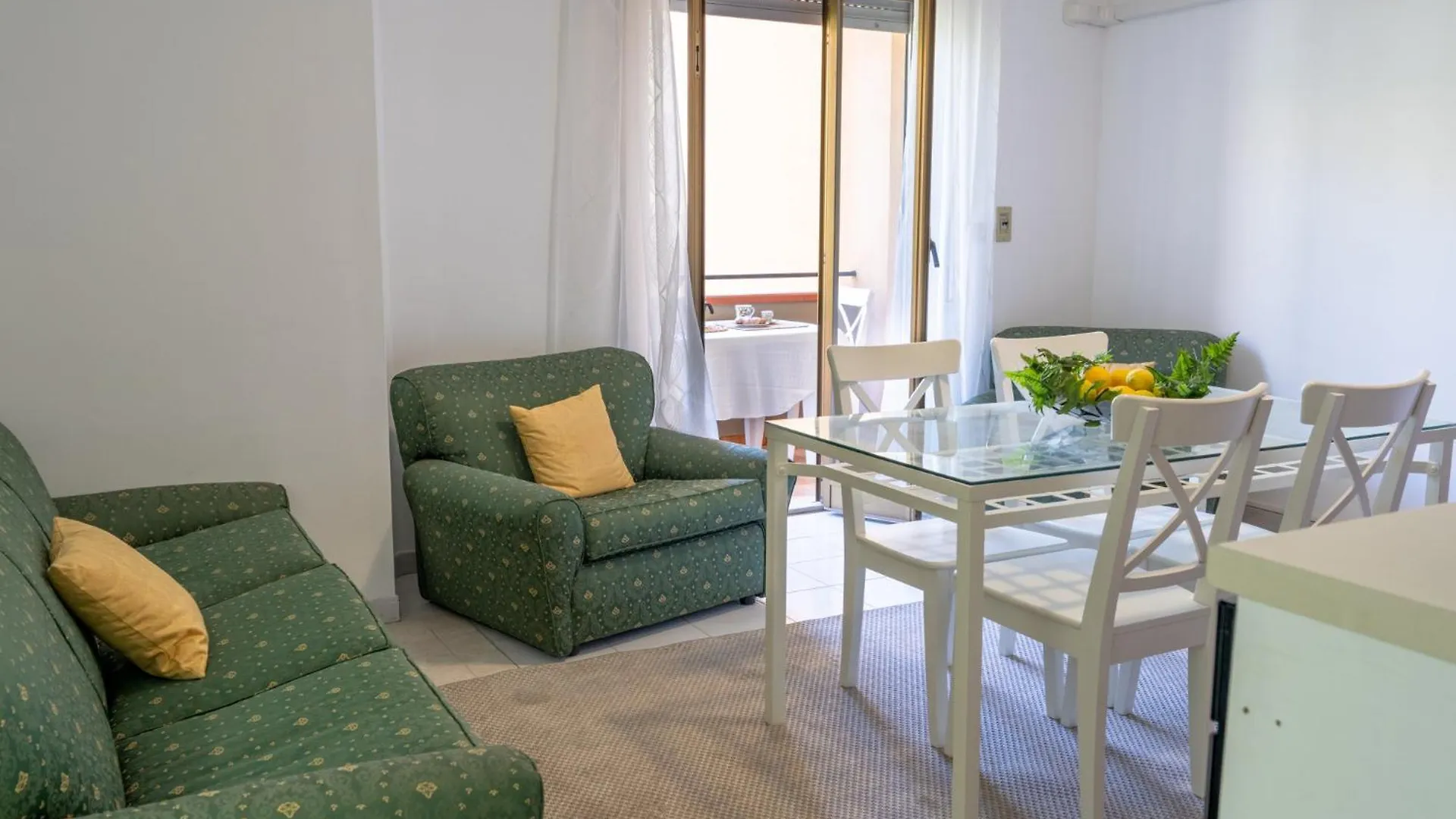 Appartement La Casa Del Sorriso à Giardini-Naxos 0*,